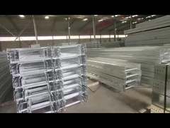 Bandeja de cable eléctrico